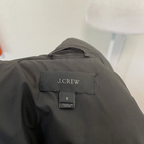 J. Crew Down Filled Quilted Puffer Vest Zip Gold Buttons Black size Small - Picture 7 of 8